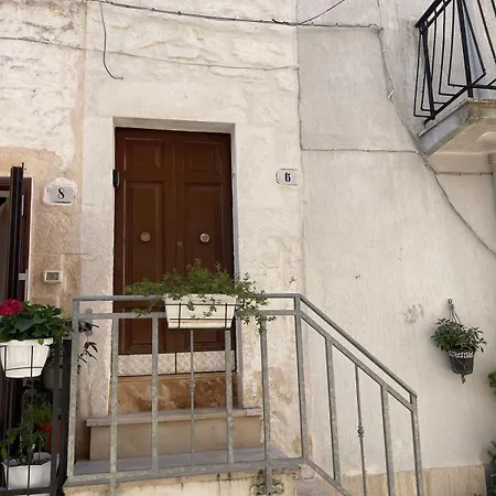 The White Rose Apartment
